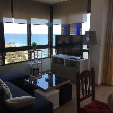 Edificio Rosa De Vientos 71 *